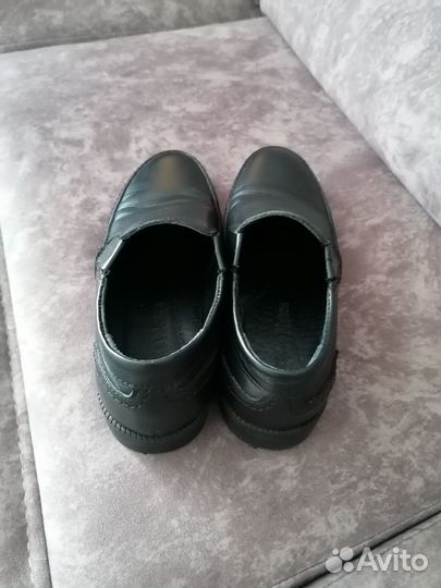 Коженные туфли для мальчика 32разм