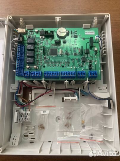 Контролер Parsec AC-08