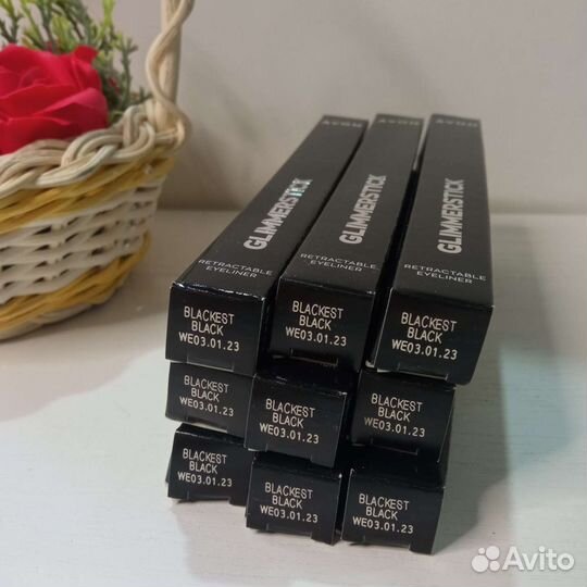 Карандаш для глаз. Черный, стойкий