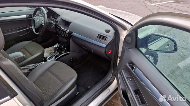 Opel Astra 1.8 AT, 2010, 179 000 км объявление продам