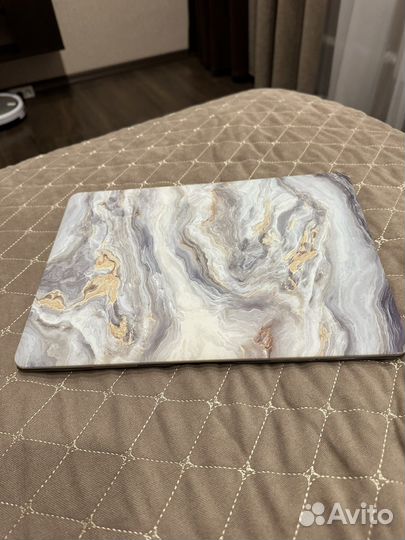 Продам чехол на macbook air