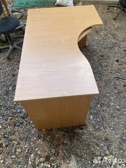 Стол офисный