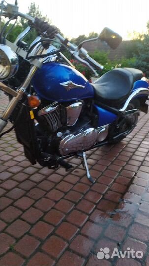 Kawasaki vn 900 custom