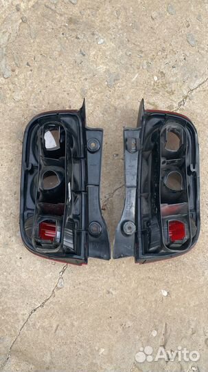 Фонари задние Nissan Micra K12