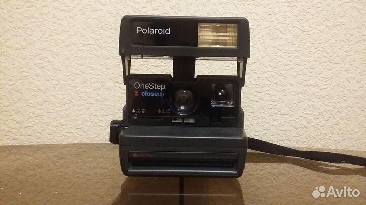 Фотоаппарат Polaroid, Англия