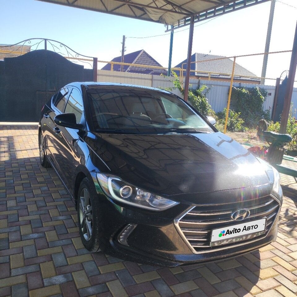 Hyundai Elantra: фото владельца
