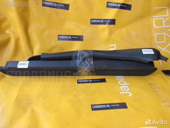 Накладка на порог салона Volvo V40 VW