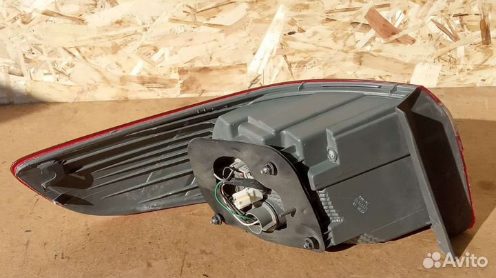 Фонарь задний правый Kia Rio седан 2013г