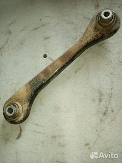 Рычаг подвески задний левый Volkswagen Passat B6