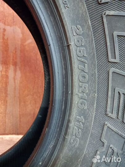 Bridgestone Dueler A/T 265/70 R16