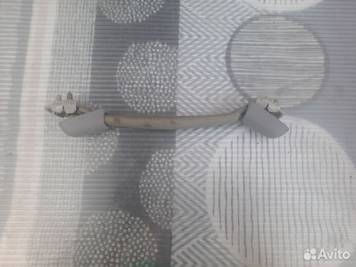 Ручка потолка салона ниссан альмера