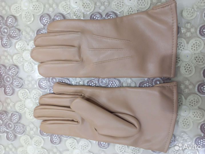 Перчатки + шапочка в подарок