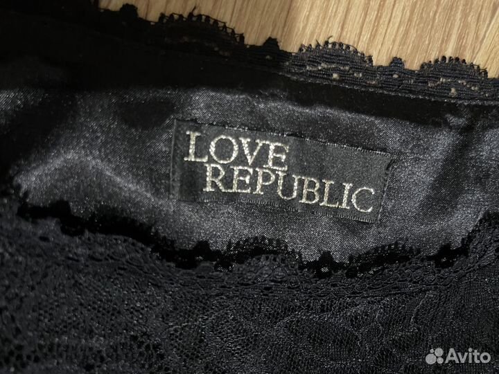 Вечернее черное кружевное платье Love Republic