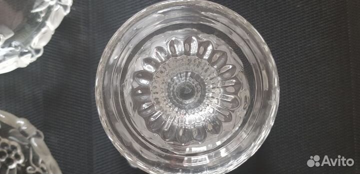 Ваза на ножке и 3 плоских вазочки Walther-Glas