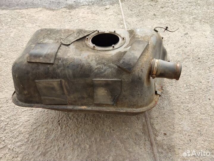 Бак топливный Audi 100 седан 2.3I 1992