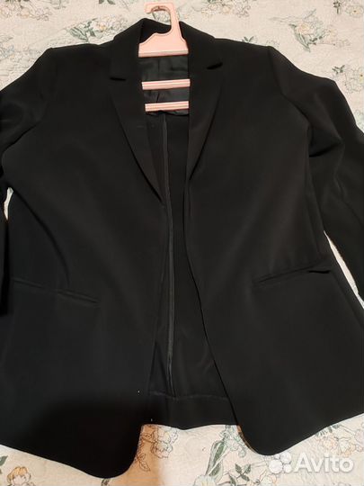 Брючный костюм женский