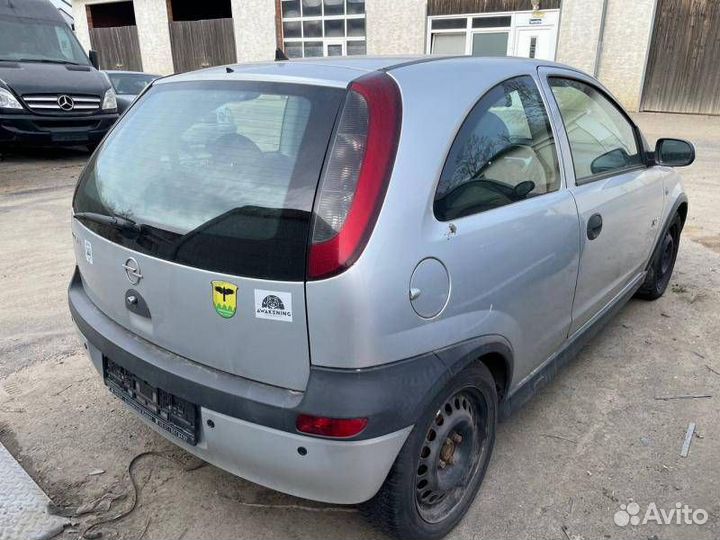 Фонарь задний правый Opel Corsa C 2003