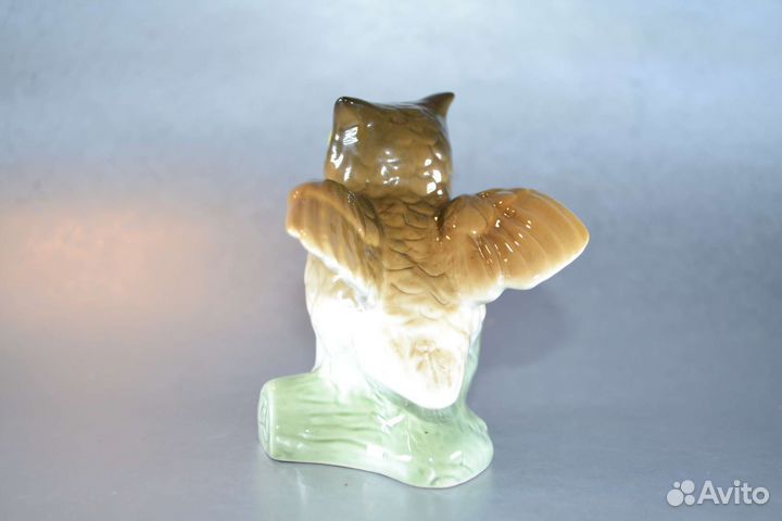 Сова фарфоровая статуэтка