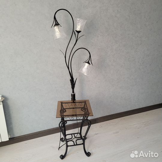 Торшер с полкой