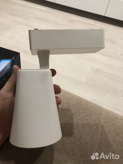 Трековый светильник Новый