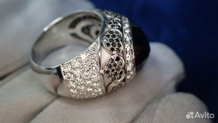 Золотое кольцо с сапфиром 9.90 карат Chopard