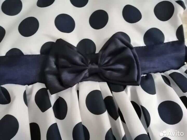 Платье на праздник 98