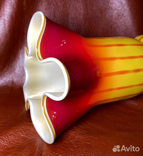 Ваза сульфидное стекло Красный Май СССР