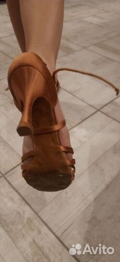 Бальные туфли Латина 38