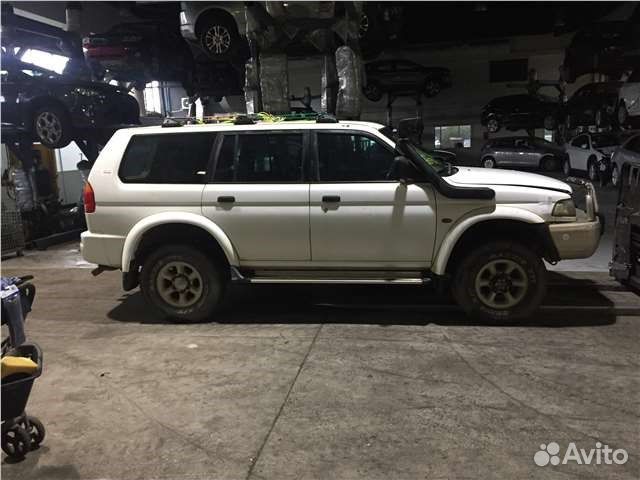 Разбор на запчасти Mitsubishi Montero Sport / Paje