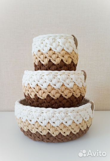 Набор вязаных корзин