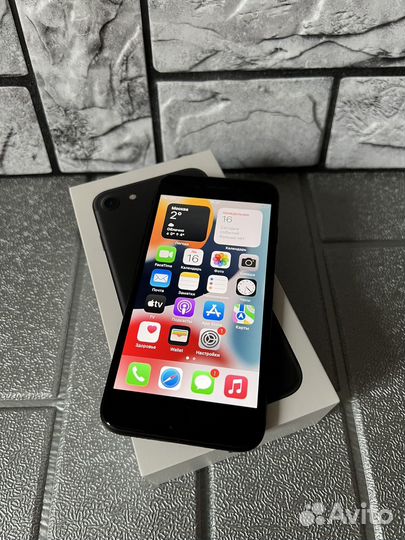 iPhone 7, 32 ГБ