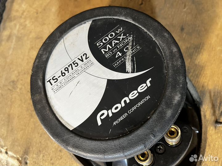 Акустическая полка priora седан