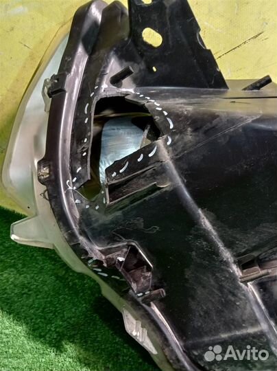 Фара правая Citroen C4 2010