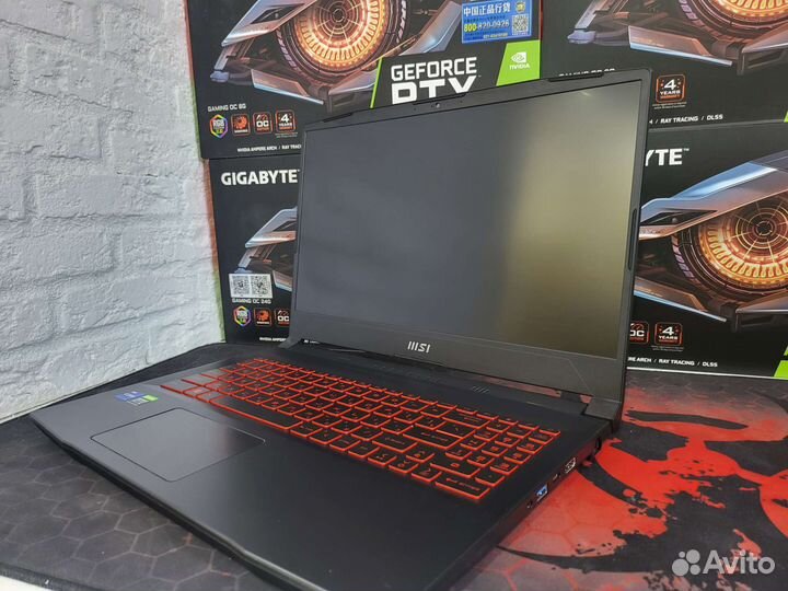 Игровой ноутбук MSI GF66 Katana