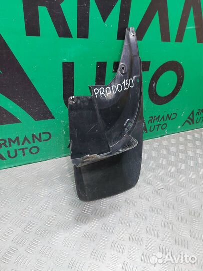 Брызговик задний правый Toyota Land Cruiser Prado