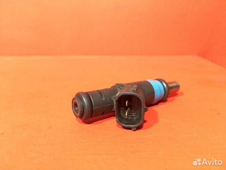 Форсунка Audi A4 B6 2004