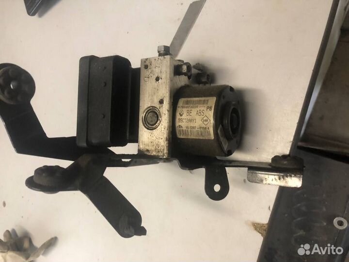 Блок ABS Renault Megane 3