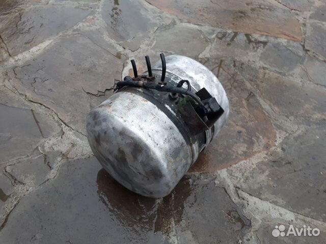 Тарелка переднего амортизатора Опель Омега В