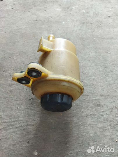 Бачок гур Captiva C100