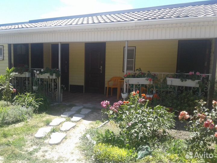 Горничная(помощница по хозяйству)