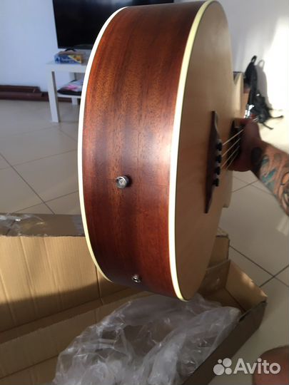 Акустическая бас гитара Baton Rouge x11s/bsce