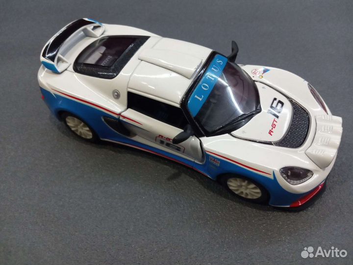 Машинки коллекционные