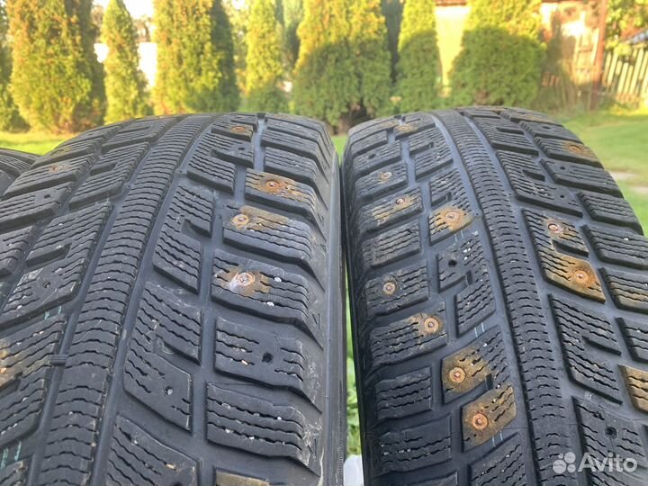 Kumho I'Zen KW22 235/65 R17