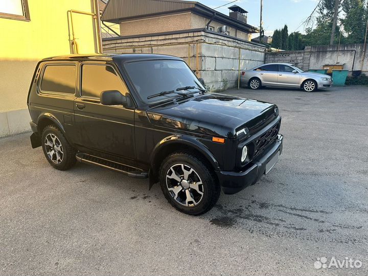 LADA 4x4 (Нива) 1.7 МТ, 2016, 125 000 км