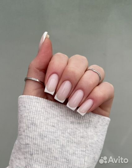 Маникюр, педикюр