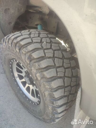 Bfgoodrich Mud-Terrain T/A KM3 315/70 R17