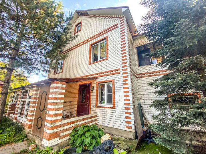 Дом 187 м² на участке 12 сот.