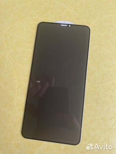 Продам на 11 pro max