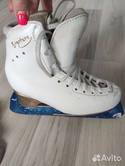 Фигурные коньки edea overture 215