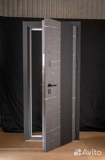 Входная дверь Марморис